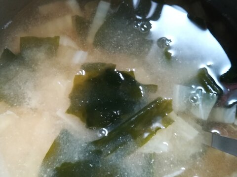大根・白菜・わかめの味噌汁